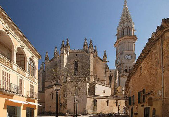 Alquiler de bicicletas Mallorca.Mercado de Manacor5.IMG