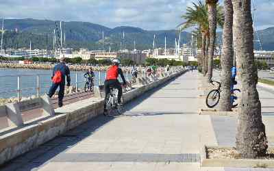 disfrutar del carril bici del paseo marítimo de Palma