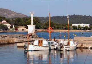 alquiler de bicicletas mallorca-excursión guiada mercado de alcudia costa des barqueres, llaut