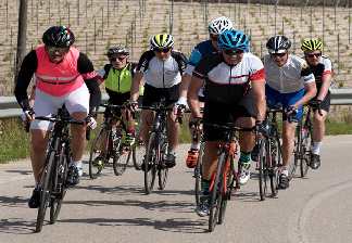 alquiler de bicicletas mallorca-excursiones guiadas por carretera en peloton