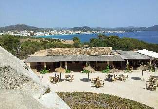 alquiler de bicicletas mallorca-ruta en bicicleta al castillo punta de n'amer cafeteria