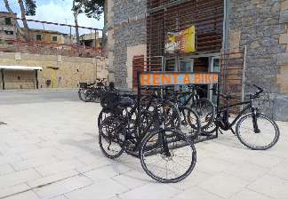 alquiler de bicicletas mallorca- ruta en bicicleta por vía verde estación de artà