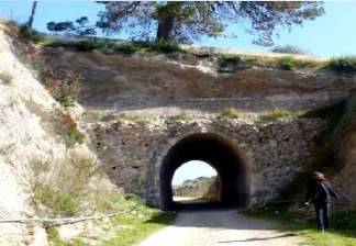 alquiler de bicicletas mallorca- ruta en bicicleta por vía verde tunel